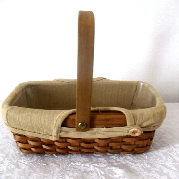 Taskets Renaissance 11" Square Basket with Cloth Liner and Plastic Protector - Picture 3 of 4